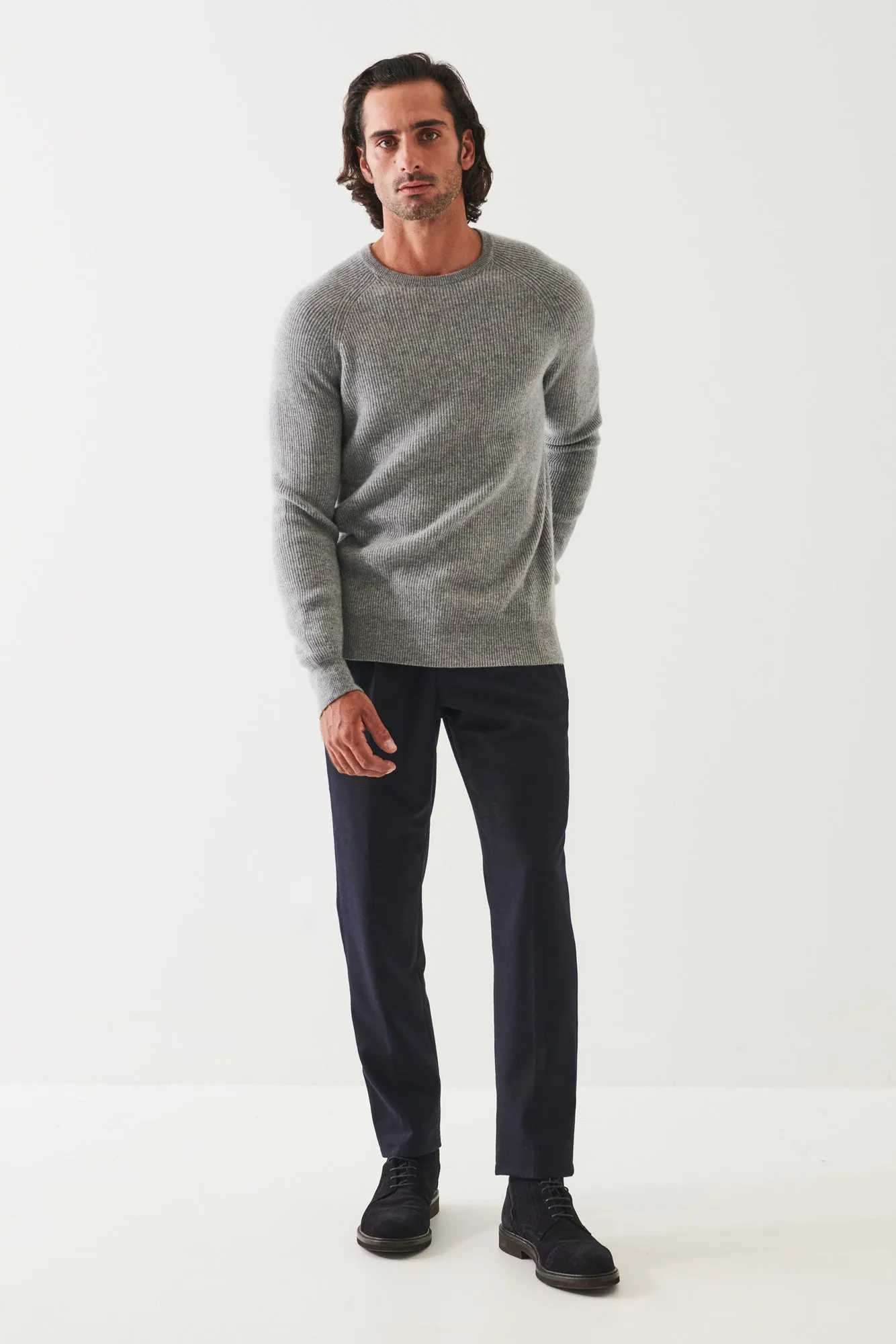 RIBBED CASHMERE CREWNECK