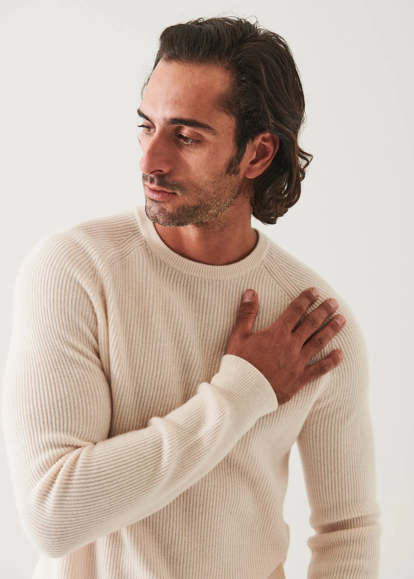 RIBBED CASHMERE CREWNECK