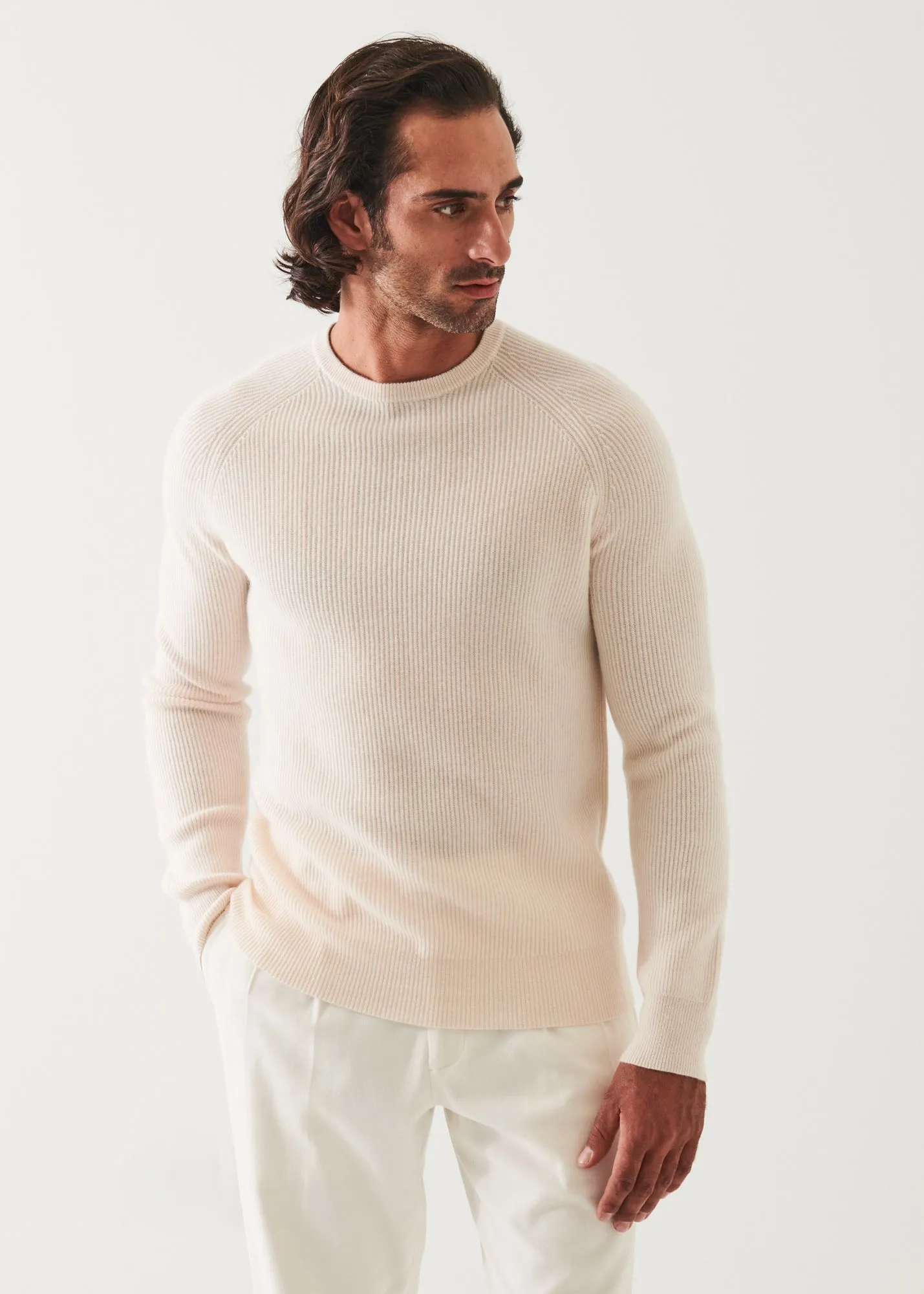 RIBBED CASHMERE CREWNECK