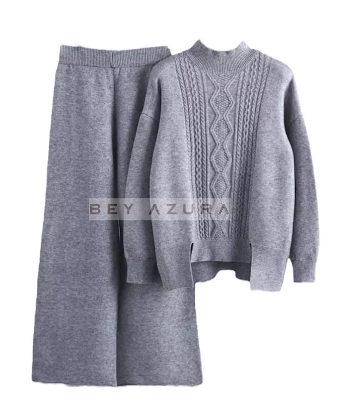 Thick Knit Pullover And Ankle Length Pant Set In Brown